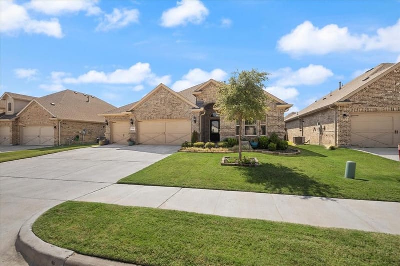 1109 Whispering Hill Drive, Mansfield TX 76063 - Photo 31
