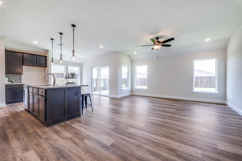4705 Enclave Drive, Sanger TX 76266 - Photo 5