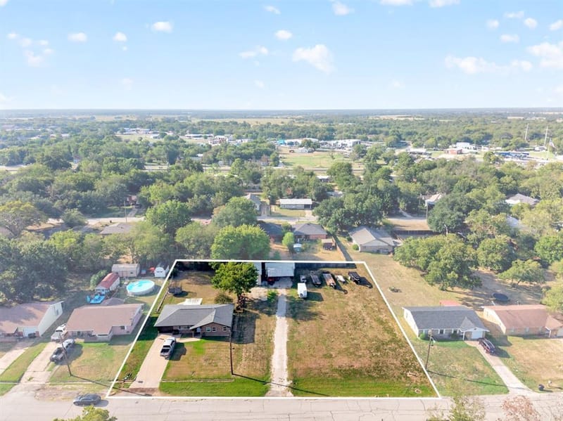 708 E High Street, Wills Point TX 75169 - Photo 2