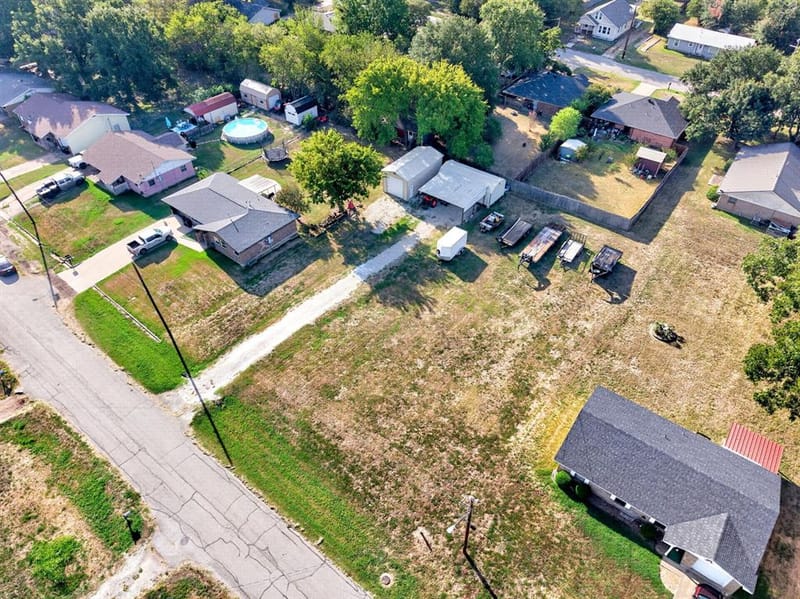 708 E High Street, Wills Point TX 75169 - Photo 36