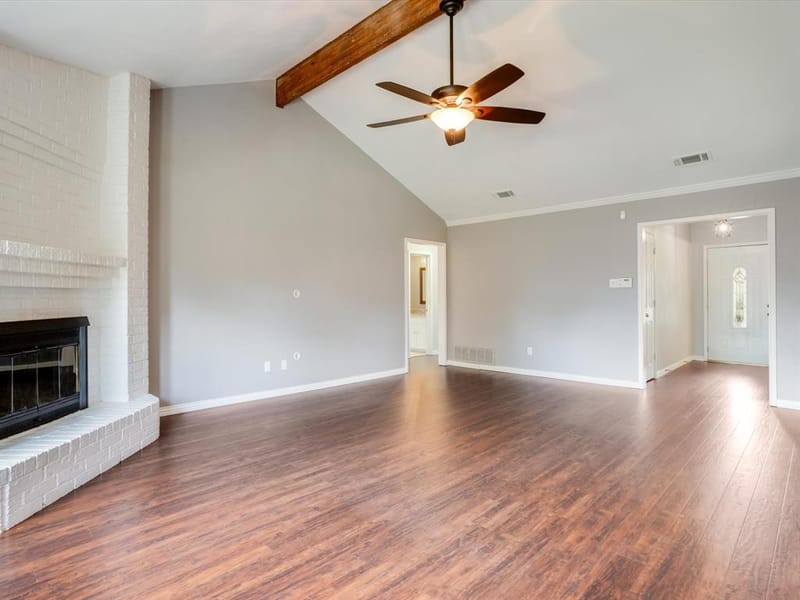904 Forest Trail Court, Euless TX 76039 - Photo 6