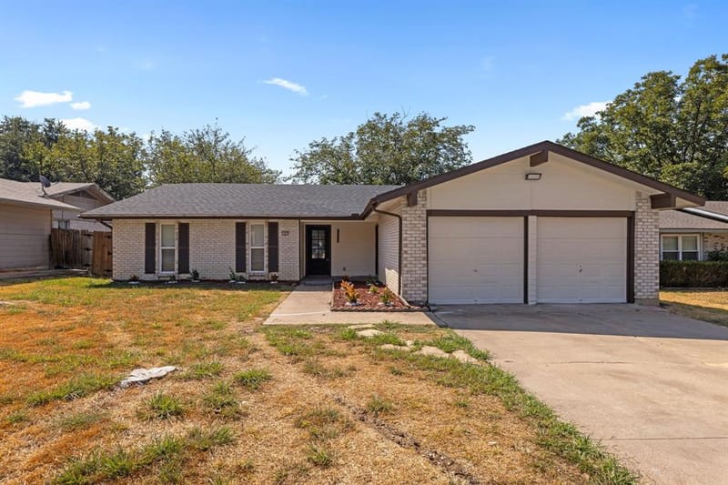 1820 Wickersham Drive, Arlington TX 76014