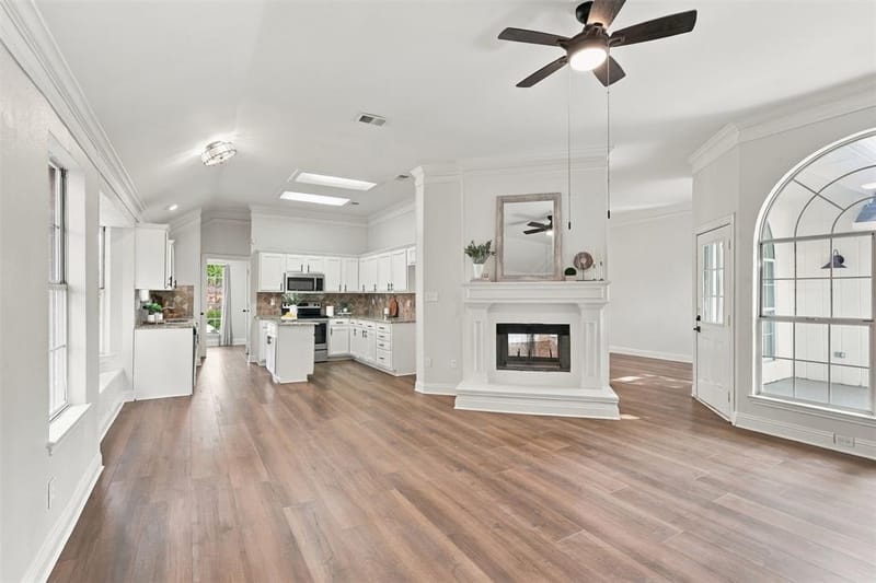2801 Buena Vista Court, Carrollton TX 75007 - Photo 12