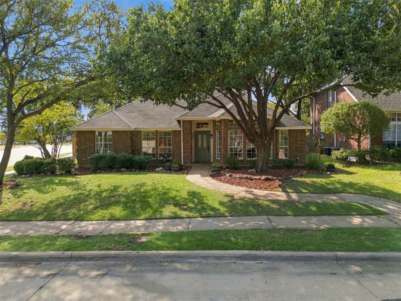 2801 Buena Vista Court, Carrollton TX 75007 - Photo 32