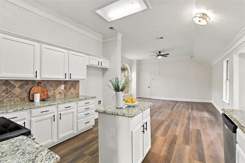 2801 Buena Vista Court, Carrollton TX 75007 - Photo 15