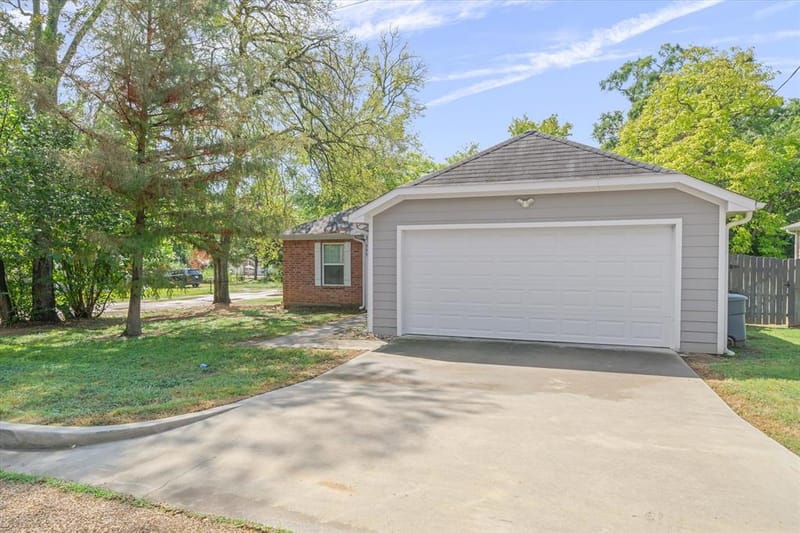 555 Foster, Canton TX 75103 - Photo 9