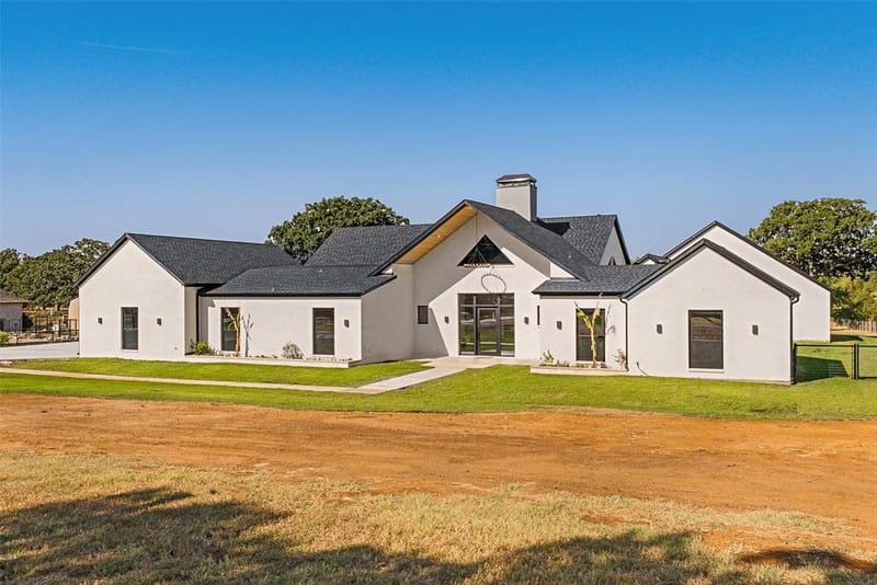 7211 County Road 1017, Joshua TX 76058