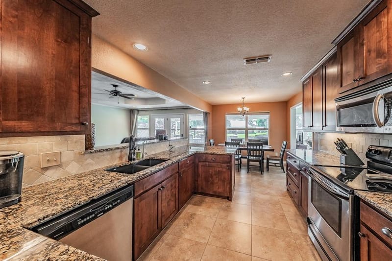3713 Quail Run, Granbury TX 76049 - Photo 14