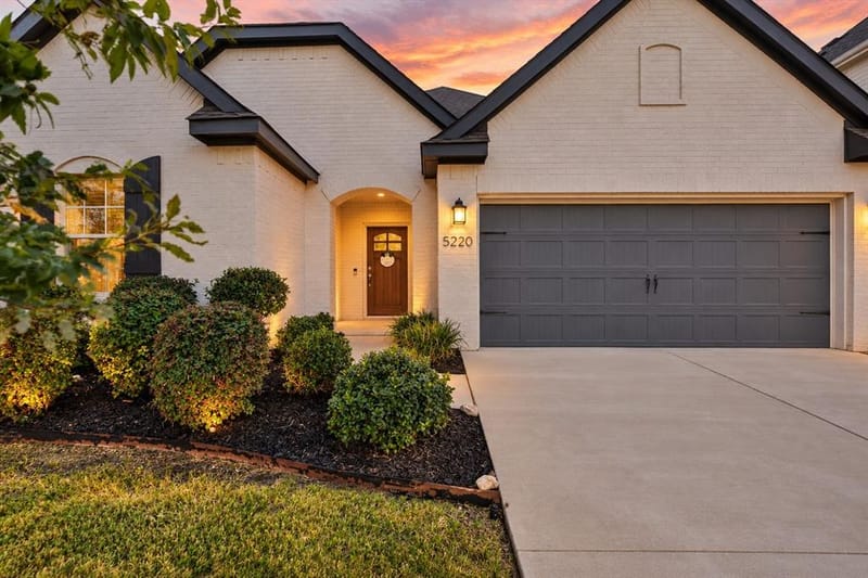 5220 Sonata Trail, Fort Worth TX 76126 - Photo 2