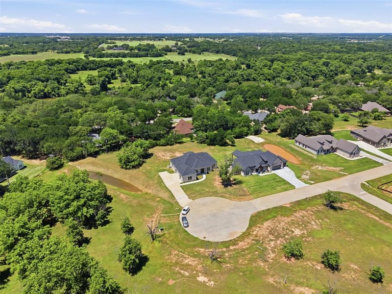 2304 Candlestick Drive, Granbury TX 76049 - Photo 34