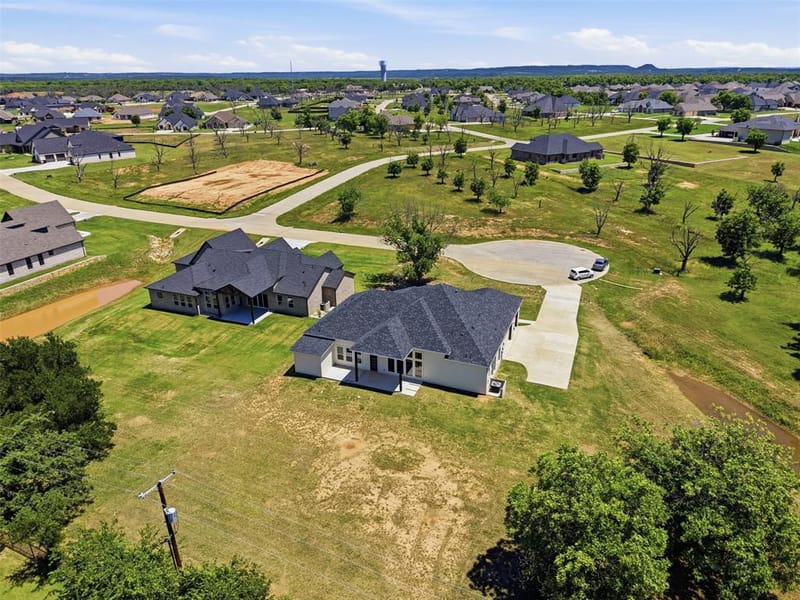 2304 Candlestick Drive, Granbury TX 76049 - Photo 35
