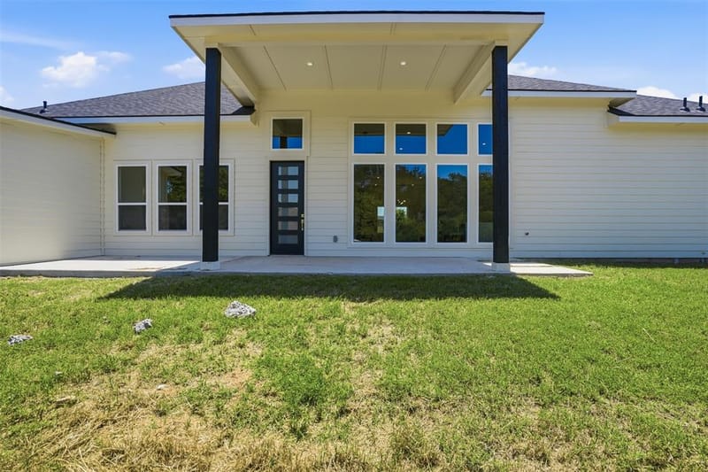 2304 Candlestick Drive, Granbury TX 76049 - Photo 31