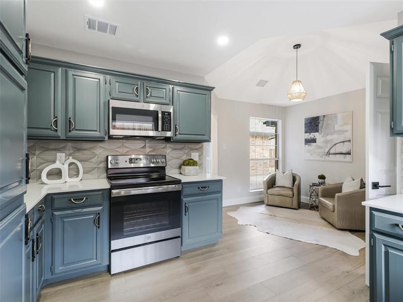 2409 Hedgeway Circle, Garland TX 75044 - Photo 11