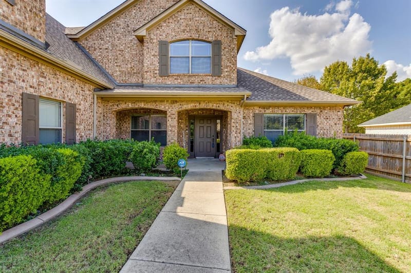 2620 Glen Ranch Drive, Burleson TX 76028 - Photo 2