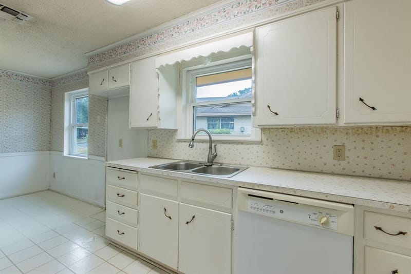 5719 Stratford Drive, Waco TX 76710 - Photo 9