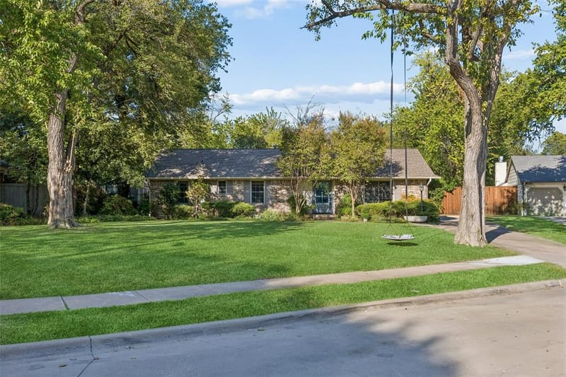 1004 Cedar Lane, Richardson TX 75080 - Photo 2