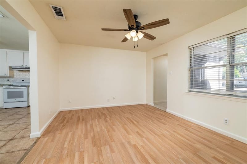 2204 Cales Drive, Arlington TX 76013 - Photo 10