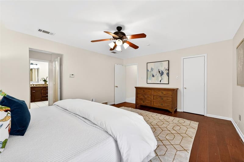 15415 Leavalley Drive, Dallas TX 75248 - Photo 16