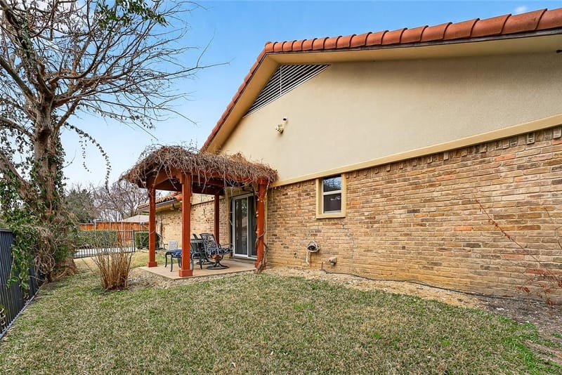 15415 Leavalley Drive, Dallas TX 75248 - Photo 26
