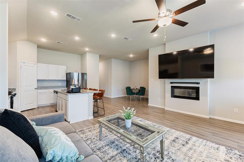 7537 Prairie Holly Lane, Venus TX 76084 - Photo 6