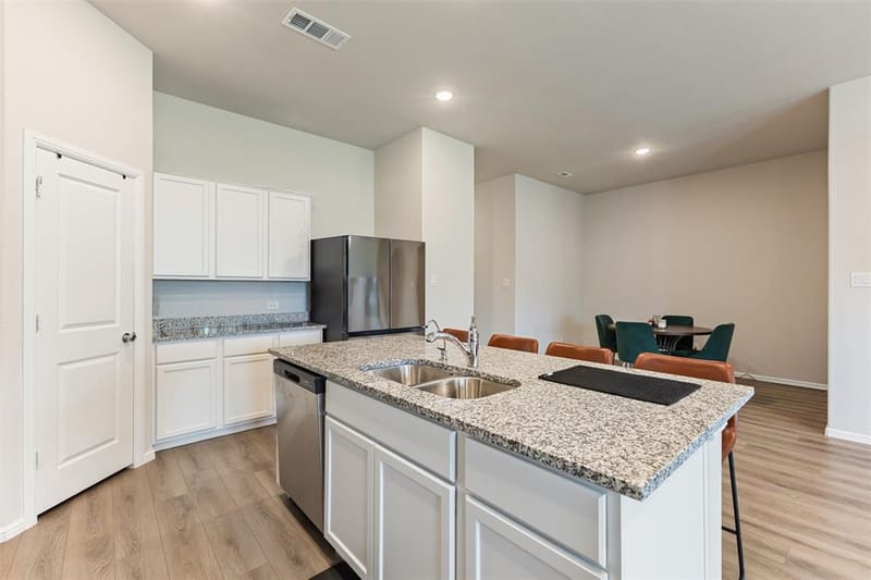 7537 Prairie Holly Lane, Venus TX 76084 - Photo 8