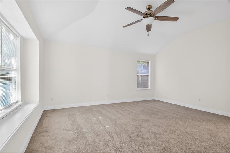 4817 Barnhill Lane, Fort Worth TX 76135 - Photo 23