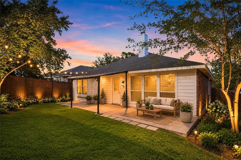 4817 Barnhill Lane, Fort Worth TX 76135 - Photo 2