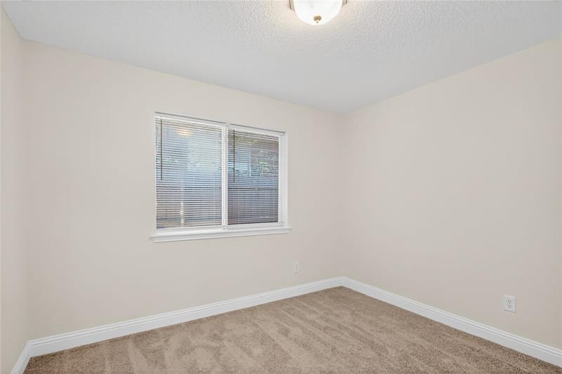 4817 Barnhill Lane, Fort Worth TX 76135 - Photo 30