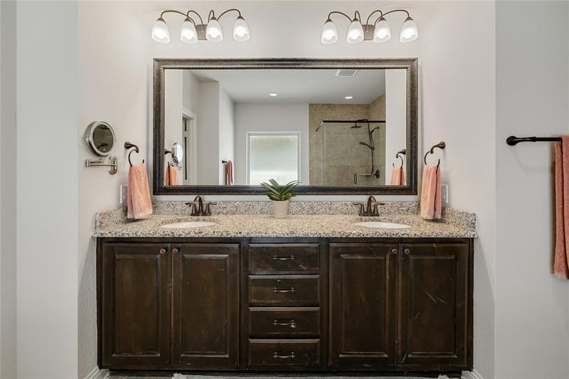 1820 Roundtree Circle W, Fort Worth TX 76008 - Photo 17
