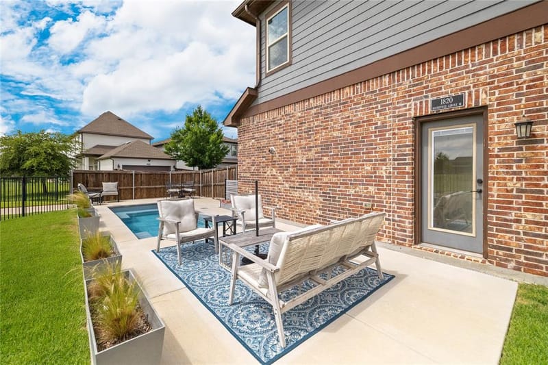 1820 Roundtree Circle W, Fort Worth TX 76008 - Photo 28