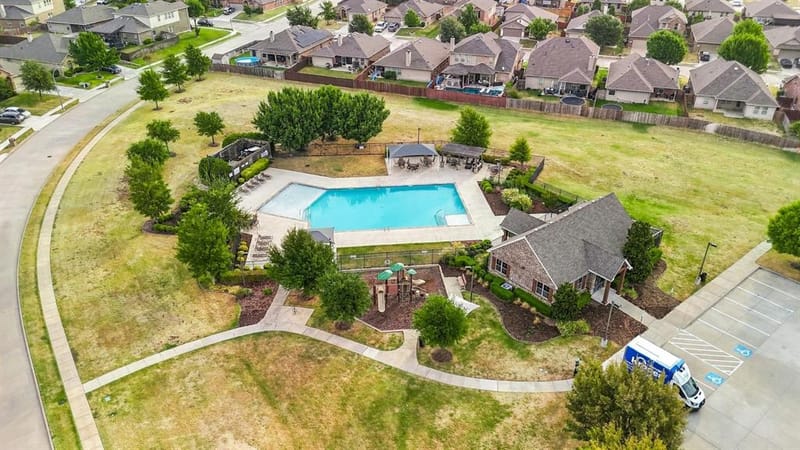 729 Rio Bravo Drive, Fort Worth TX 76052 - Photo 32