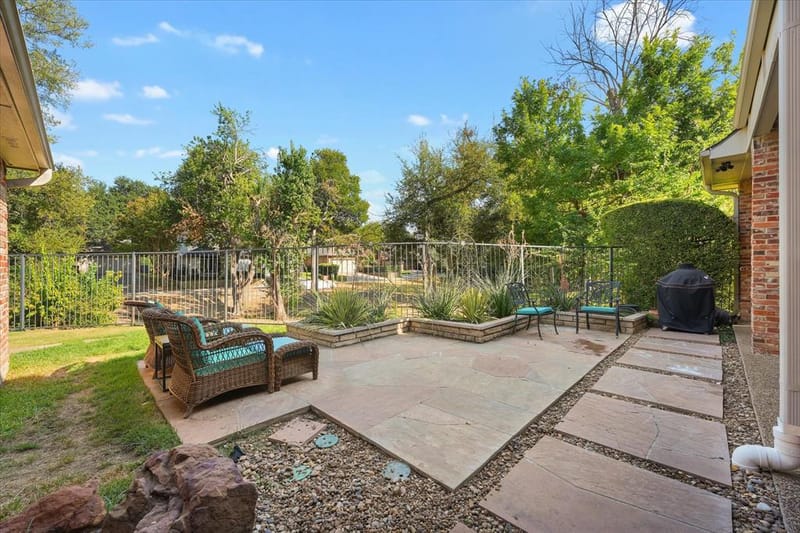 1312 Chippewa Drive, Plano TX 75093 - Photo 2