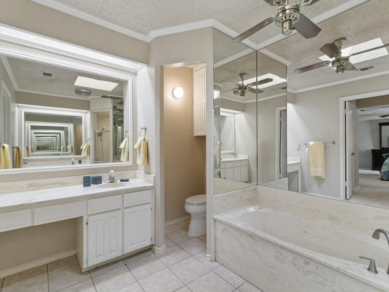 221 Meadowhill Drive, Benbrook TX 76126 - Photo 18