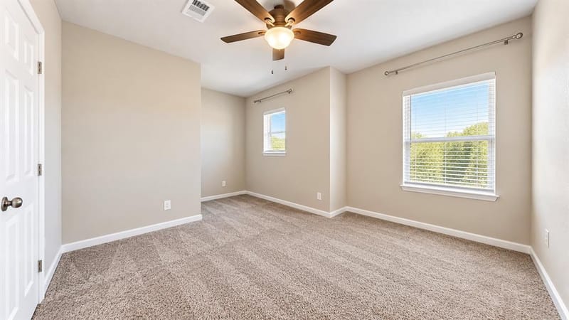 2407 Lee Avenue, Fort Worth TX 76164 - Photo 13