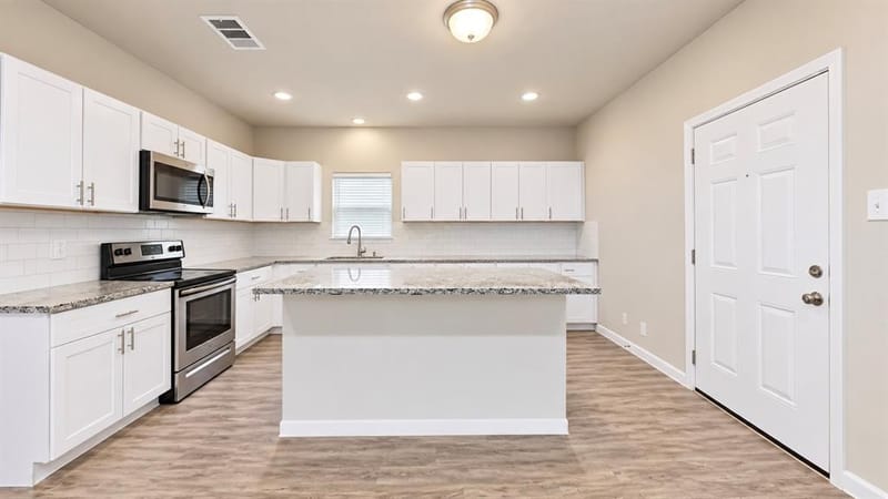2407 Lee Avenue, Fort Worth TX 76164 - Photo 7