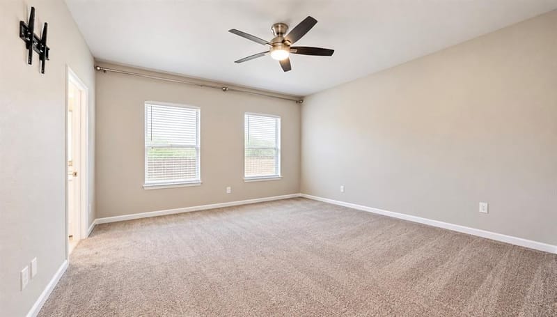 2407 Lee Avenue, Fort Worth TX 76164 - Photo 11