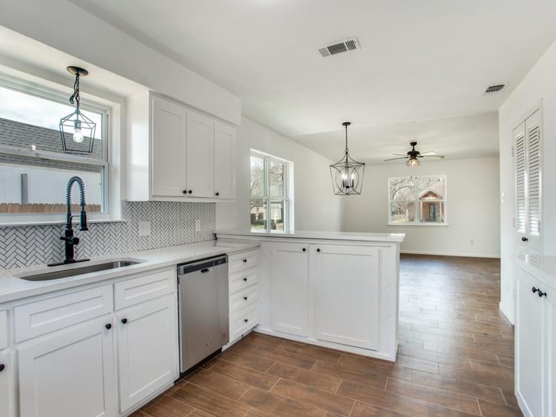 1307 Worthington Street, Grapevine TX 76051 - Photo 3