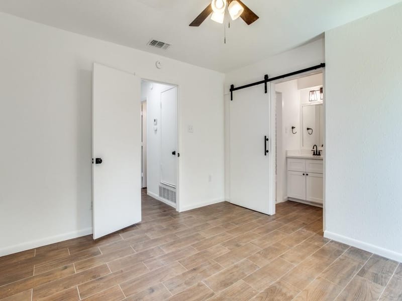 1307 Worthington Street, Grapevine TX 76051 - Photo 8