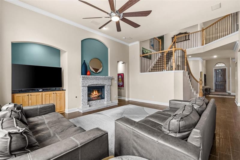 1005 High Hawk Trail, Euless TX 76039 - Photo 9