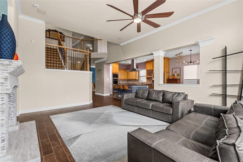 1005 High Hawk Trail, Euless TX 76039 - Photo 10