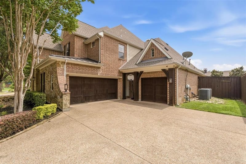 1005 High Hawk Trail, Euless TX 76039 - Photo 4