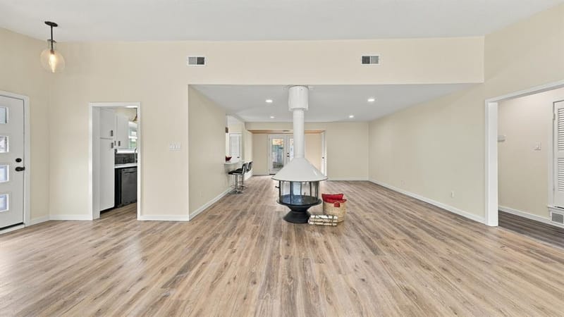 1206 Foster Lane, Weatherford TX 76086 - Photo 5
