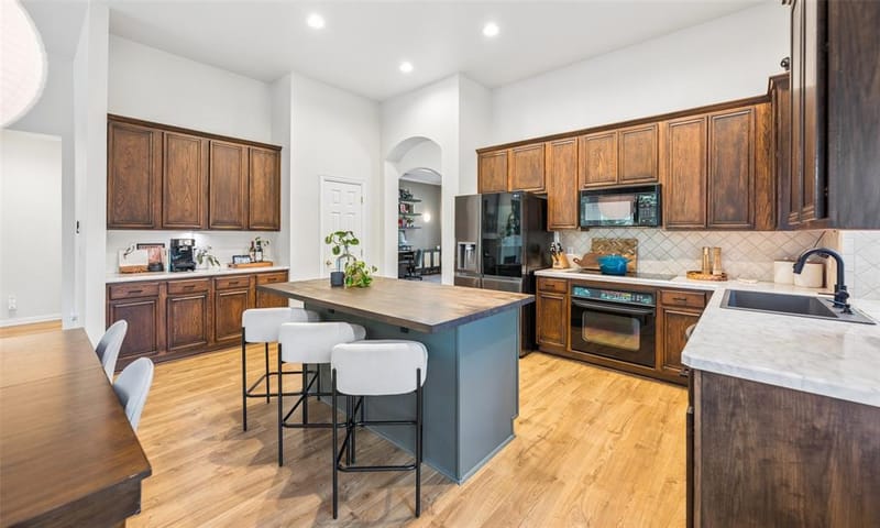 402 Brookside Drive, Lake Dallas TX 75065 - Photo 9