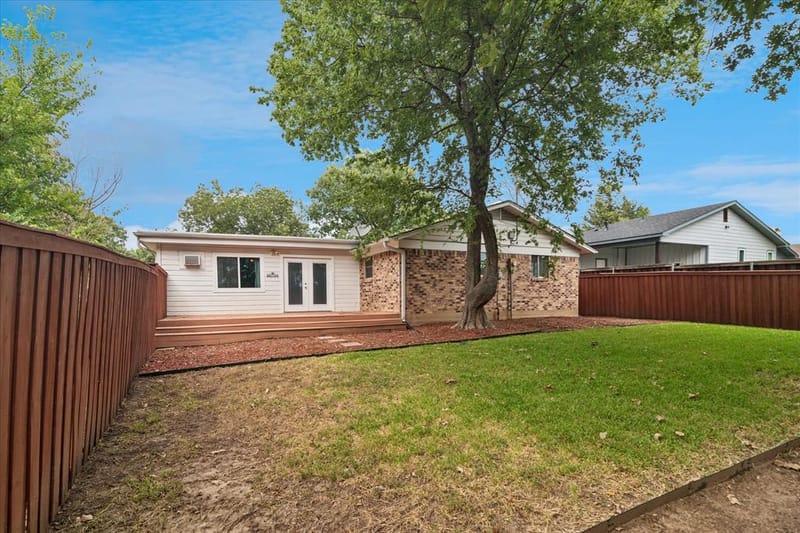 1109 S Valentine Drive, Sherman TX 75090 - Photo 5