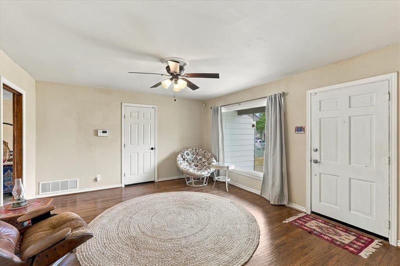 3202 Casino Drive, Dallas TX 75224 - Photo 6