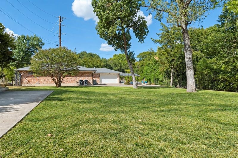 2868 Ripplewood Drive, Dallas TX 75228 - Photo 15