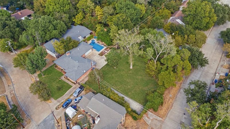 2868 Ripplewood Drive, Dallas TX 75228 - Photo 19