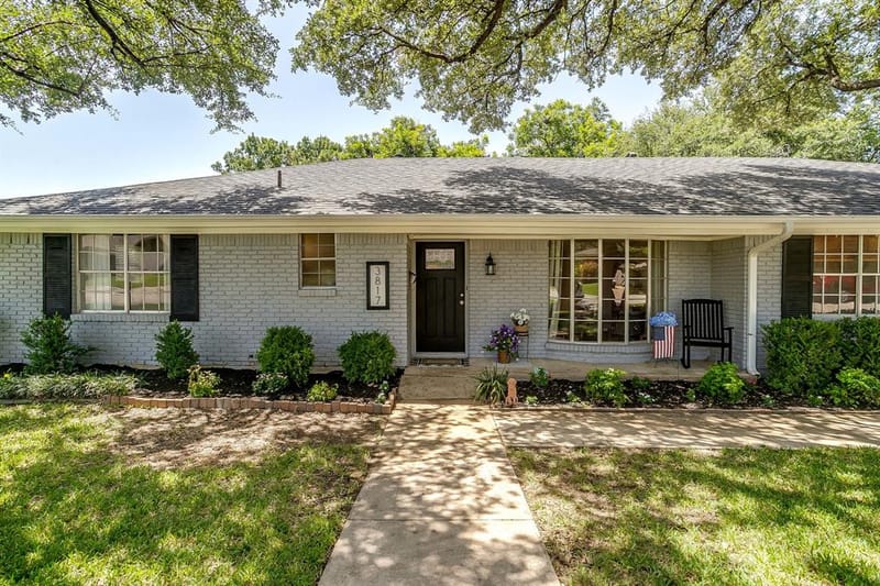3817 Lawndale Avenue, Fort Worth TX 76133 - Photo 3