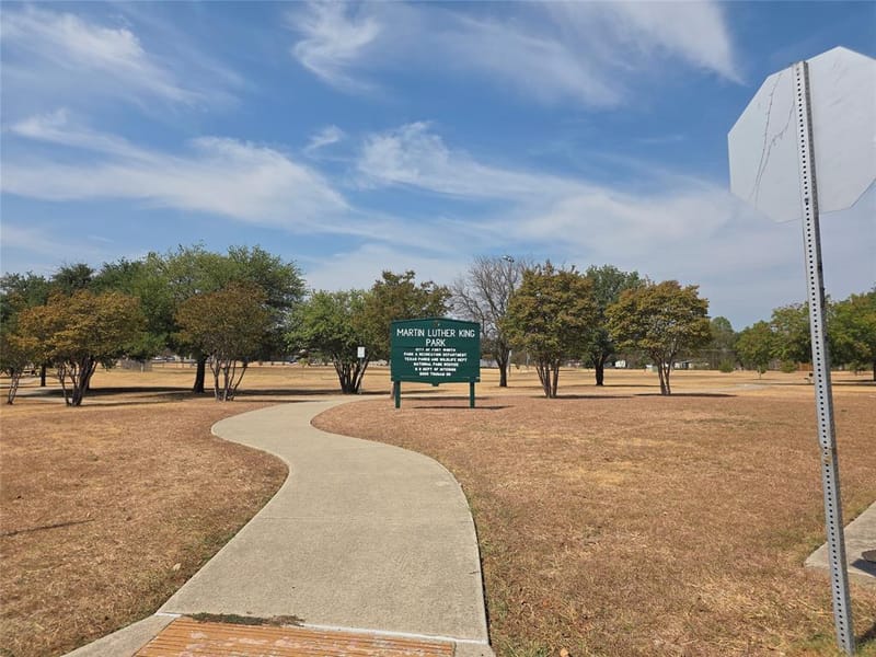 2001 Carverly Drive, Fort Worth TX 76112 - Photo 22