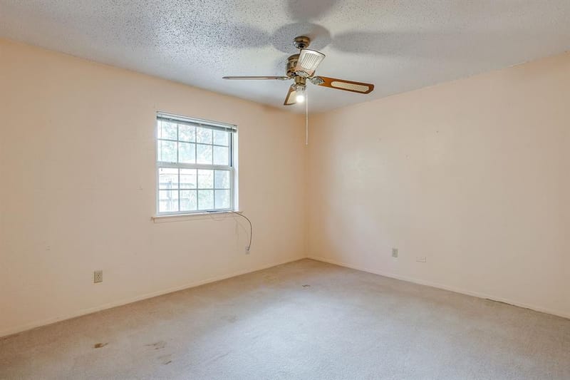 915 Cherry Laurel Lane, Arlington TX 76012 - Photo 15